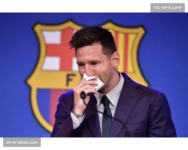 梅西重返诺坎普引关注 巴萨传奇获主场欢呼